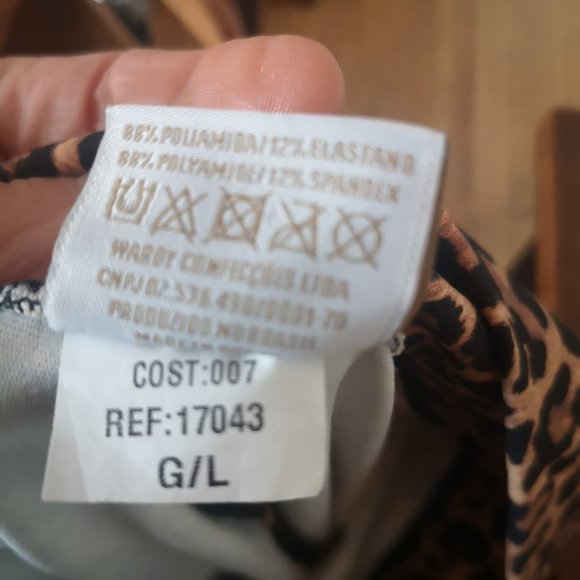2/$40 Liquido leopard print stretchy leggings - Picture 6 of 9